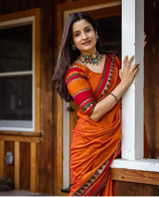 SSK Woven, Striped Bollywood Handloom Pure Cotton Saree(Orange)