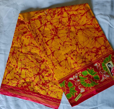 Minu Fashion Woven, Printed, Digital Print Hand Batik Pure Cotton Saree(Red, Yellow)
