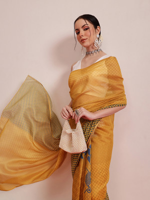 Divastri Digital Print Chanderi Cotton Blend Saree(Yellow)