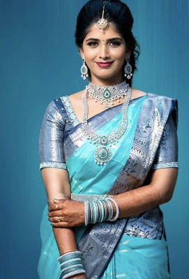 MRSWEARS Self Design Bollywood Silk Blend Saree(Blue)