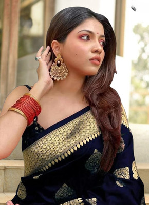 Pervas Woven Kanjivaram Pure Silk Saree(Dark Blue)