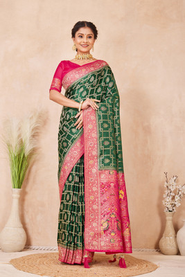 PRAUDO Woven Banarasi Pure Silk Saree(Dark Green, Magenta)