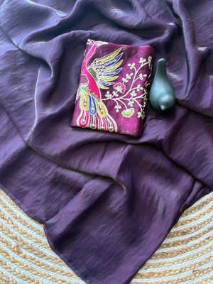 Snija Fashion Solid/Plain Bollywood Satin Saree(Purple)