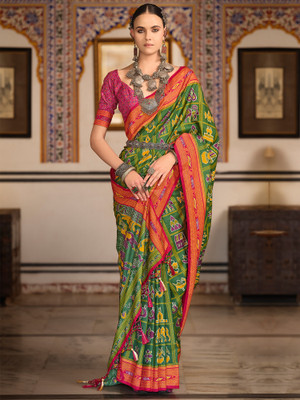 Sareemall Printed Patola Silk Blend Saree(Green)
