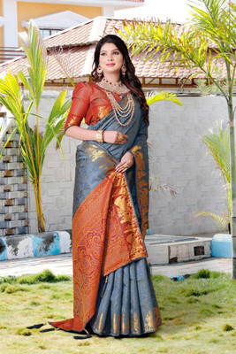jayant creation Printed Patola Silk Blend Saree(Grey)