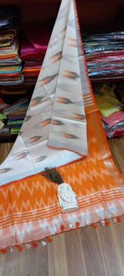 DNTEXTILE Printed Ikkat Cotton Blend Saree(Multicolor)