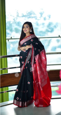 HouseOfCommon Woven Banarasi Jacquard Saree(Black)