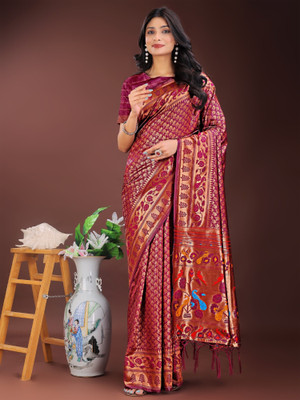 Divastri Woven Kanjivaram Silk Blend Saree(Purple)