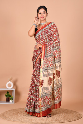 The Familiar Handicrafts Printed, Self Design Ikkat Pure Cotton Saree(Red)