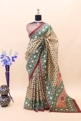 AMIRAT CLOTHING Digital Print Patola Cotton Blend Saree(Multicolor)