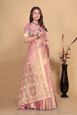 Aarunika SBT Striped Bollywood Organza Saree(Magenta, Gold)