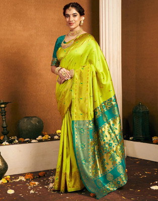 PRIMENIKS Embellished, Self Design Banarasi Jacquard, Silk Blend Saree(Light Green, Dark Green, Gold)