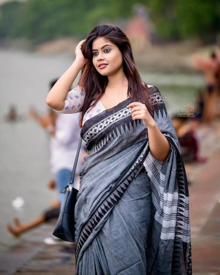 Joyguru Textile Woven Handloom Pure Cotton Saree(Grey)