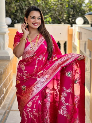 DIVINE JUNCTION WEAR Woven, Floral Print, Self Design Banarasi Satin Saree(Pink)