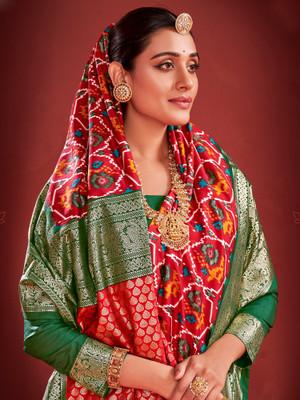 Sareemall Printed Pochampally Tussar Silk Saree(Red)