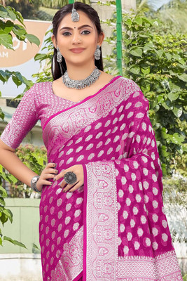 DHRUTI TEXTILES Dyed Banarasi Georgette Saree(Multicolor)