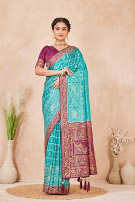 Heirlooms Woven, Self Design Banarasi Pure Silk Saree(Light Blue, Maroon)