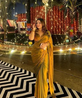 Niraj creation Solid/Plain Bollywood Silk Blend Saree(Yellow)
