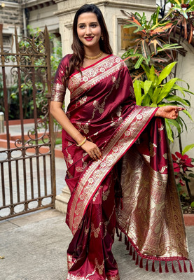 Nayanthara Trends Woven, Embroidered Banarasi Silk Blend Saree(Maroon)