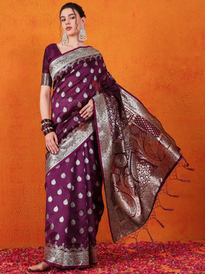 Vichitra Woven, Self Design Banarasi Silk Blend, Jacquard Saree(Purple)
