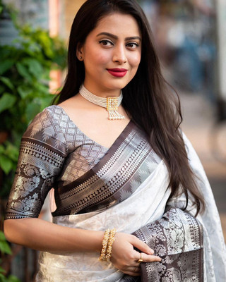 Begum Collection Self Design Kanjivaram Art Silk Saree(White)