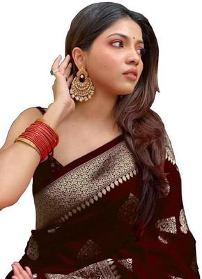 Pervas Woven, Self Design Kanjivaram Pure Silk, Cotton Silk Saree(Maroon)