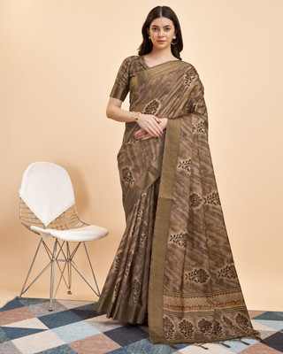 Divastri Digital Print Handloom Silk Blend Saree(Beige)