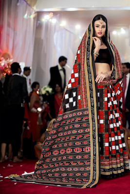 ETHNIC ODISHA HANDLOOM Printed, Digital Print Sambalpuri Pure Cotton Saree(Red, Black)