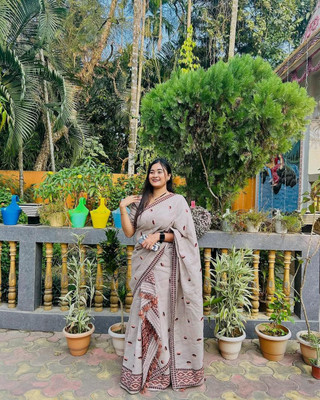 Sheden Lopez Creation Woven Mekhela Chador Pure Cotton Saree(Grey)