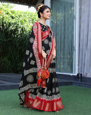 YASHIKA Self Design, Printed Bollywood Jacquard, Art Silk Saree(Black, Red)