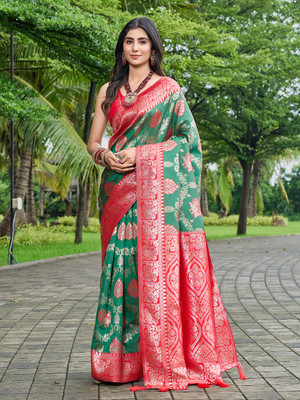 Gariya Fab Self Design Banarasi Pure Silk Saree(Green)