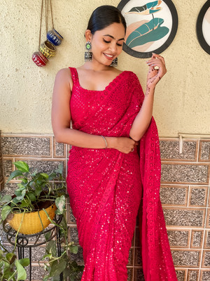Divastri Embellished Bollywood Georgette Saree(Red)