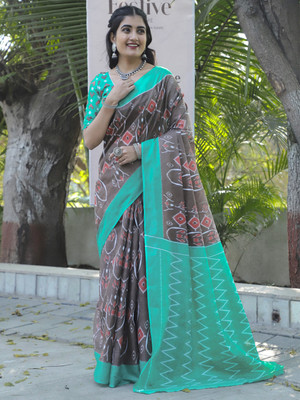 Tasrika Printed Ikkat Cotton Blend Saree(Brown)