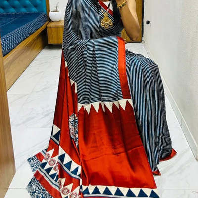 NavinyaVastra Printed Bollywood Silk Blend Saree(Blue)