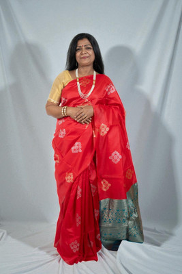 SnehaFashion Creation Printed Banarasi Silk Blend Saree(Red, Green)