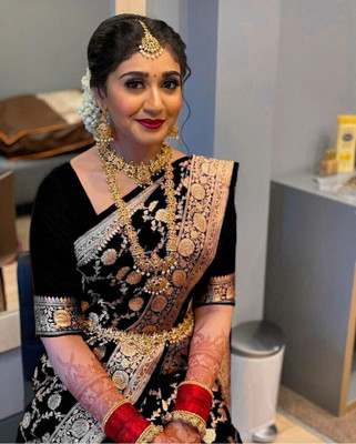 HouseOfCommon Self Design Banarasi Jacquard Saree(Black)