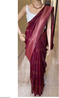 Amrut Collection Embellished Banarasi Silk Blend Saree(Maroon)