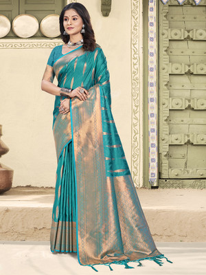 HouseOfCommon Woven Kanjivaram Silk Blend Saree(Green)