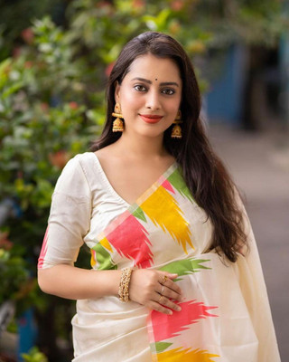 KM CREATION Self Design Banarasi Art Silk Saree(White)