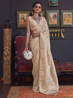 Divastri Woven Banarasi Silk Blend Saree(Cream)