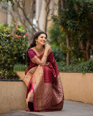 WILLMAKE Printed Bollywood Georgette Saree(Red)