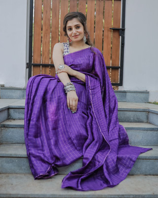 PeachPetals Checkered Bollywood Jute Silk Saree(Purple)