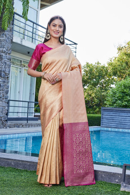 INDIAN BEAUTIFUL Woven, Geometric Print Banarasi Cotton Silk Saree(Beige, Magenta)