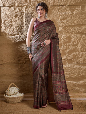 ANOUK Digital Print Daily Wear Silk Blend Saree(Light Green, Maroon)