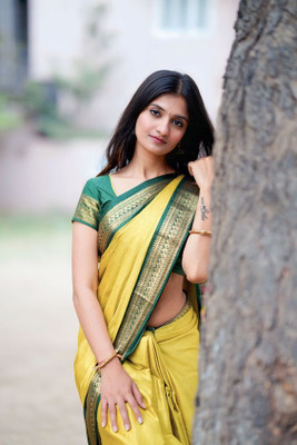 Fashion Club Collection Woven Maheshwari Cotton Silk Saree(Light Green)