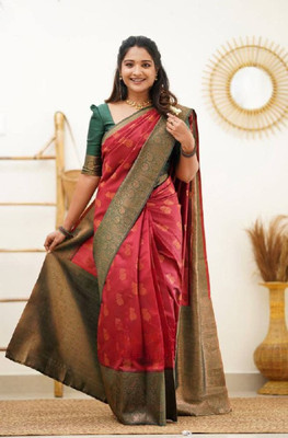 ESOMIC Striped Banarasi Pure Silk Saree(Red)