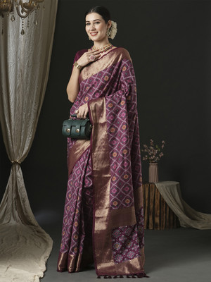 Sareemall Woven Patola Silk Blend Saree(Purple)