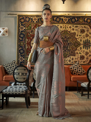 Sareemall Woven Kanjivaram Silk Blend Saree(Grey)