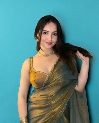 Nxika Embellished Bollywood Tissue Saree(Gold)