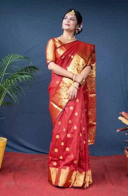 Sarvagny Woven Kanjivaram Pure Silk Saree(Red)